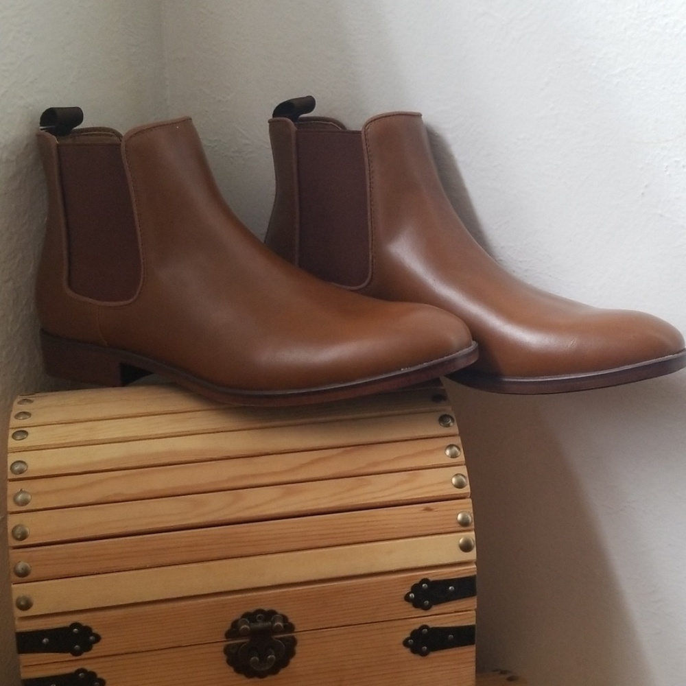 Mens dress shoes